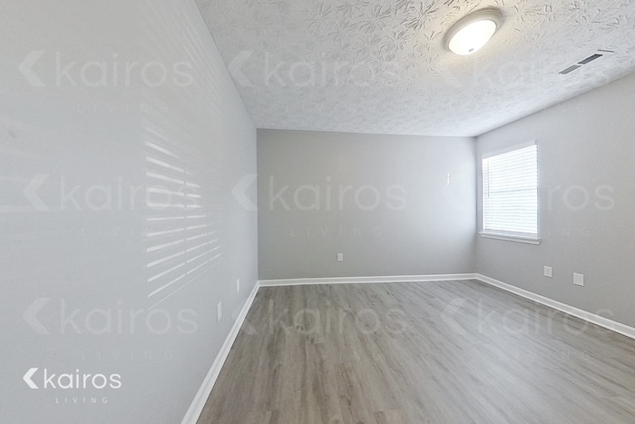 Building Photo - 200 Deer Pkwy