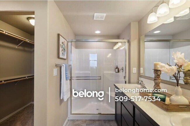 Building Photo - 8911 N Hazelnut St