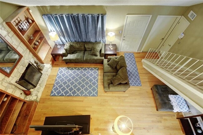 Building Photo - 8203 Beaver Brook Ln