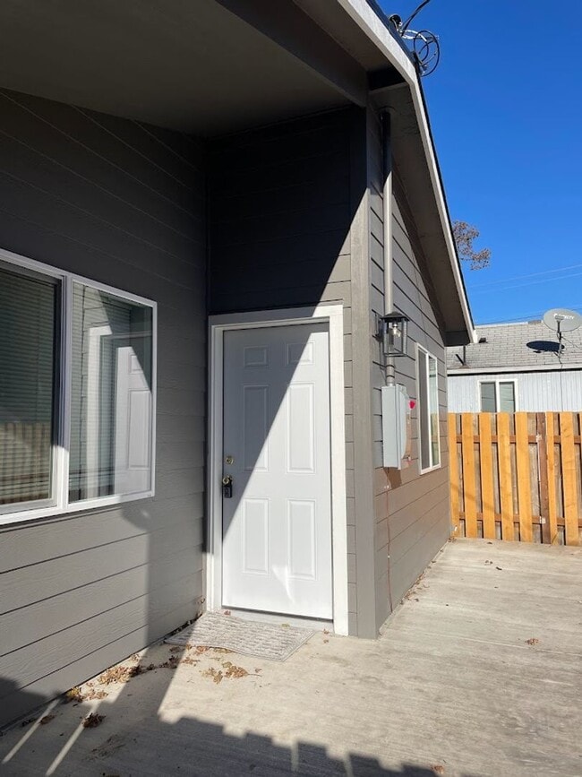 Building Photo - Newly Built 1 Bed, 1 Bath House with AC!