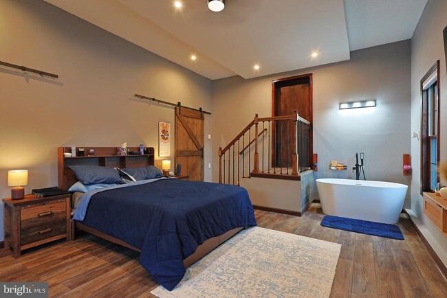 Building Photo - 761 Timberlake Dr