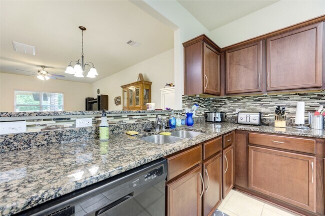 Building Photo - 7546 Fettle Ln