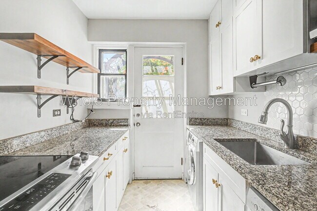 Building Photo - 1159 Krameria St