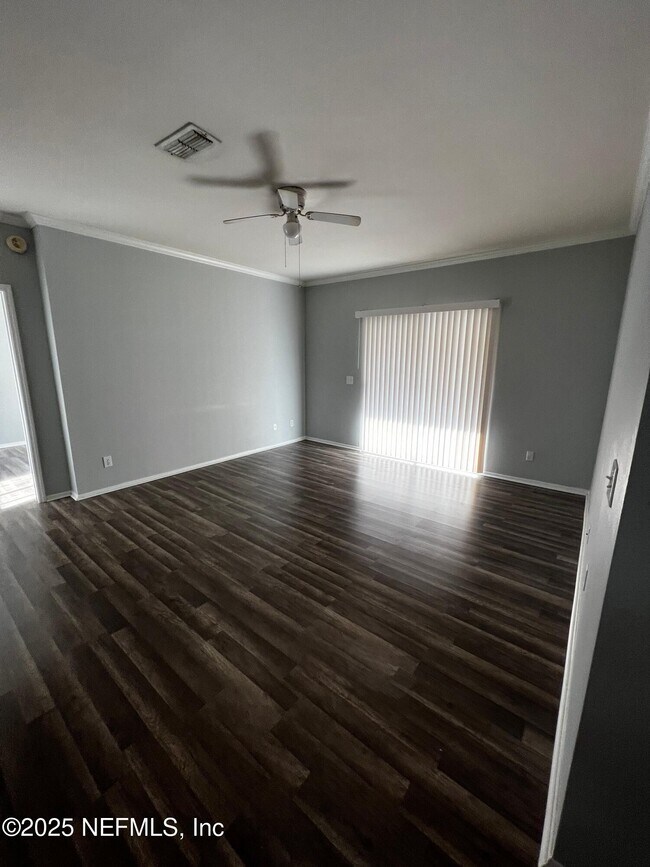 Building Photo - 201 Colima Ct