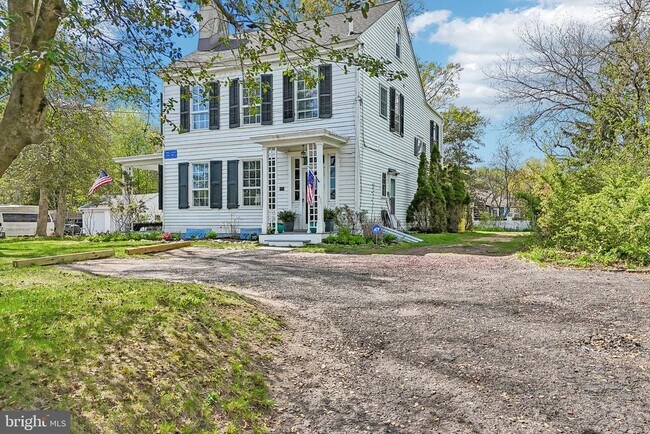Building Photo - 2167 Brunswick Ave