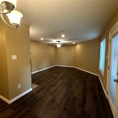 Building Photo - 2314 Bamboo Dr