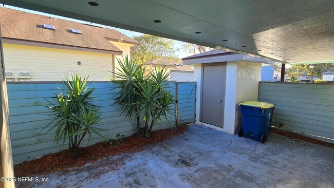 Building Photo - 2302 Challenger Ct W