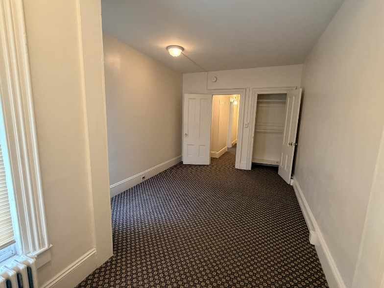 Building Photo - 96 Highland St