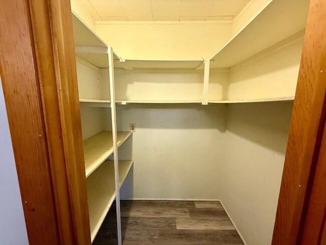 Building Photo - 3 Bed 1.5 Bath Single Family Home in Elcho