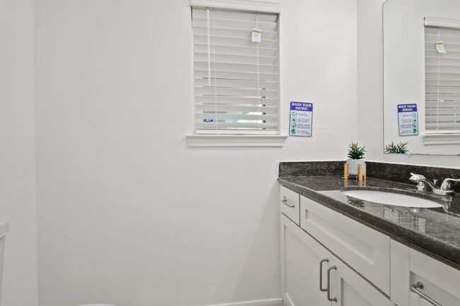 Building Photo - 5302 Treaschwig Rd