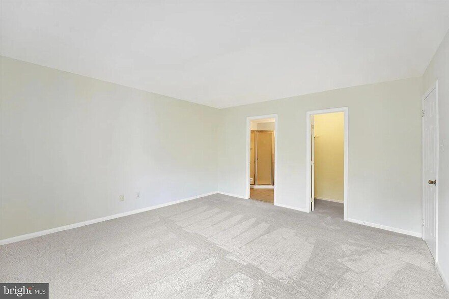 Building Photo - 4880 W Brigantine Ct