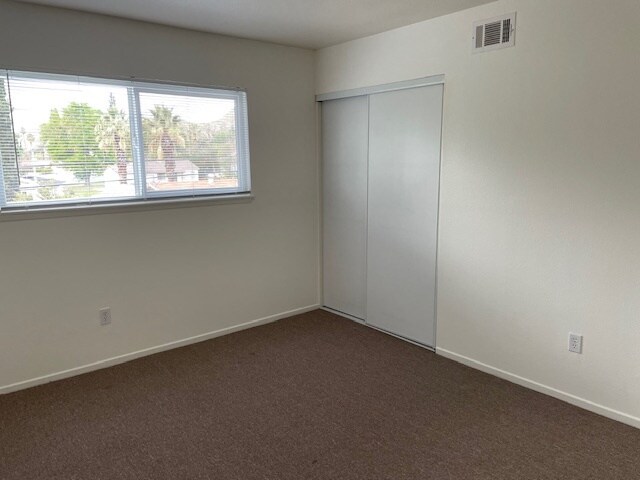 Building Photo - 3195 Newell Dr