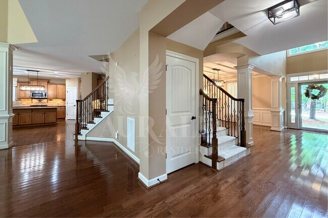Building Photo - 5604 Pine Rock Ct