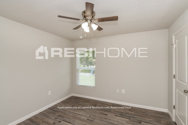 Building Photo - HOME FOR RENT!! One month free!