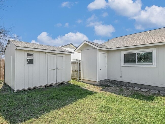 Building Photo - 5608 Honey Dew Terrace