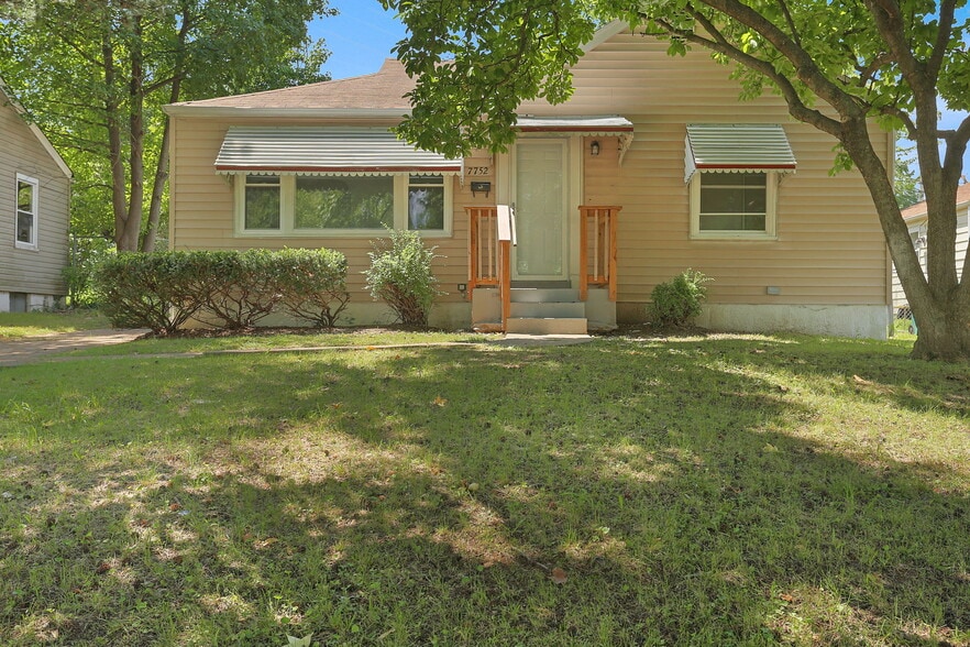 Building Photo - 7552 Mallard Dr