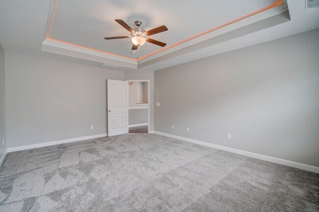 Building Photo - Wonderful Home On Large Lot, District 5 Schools