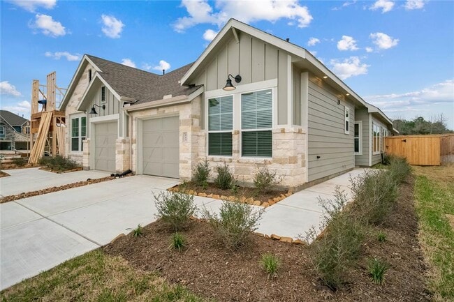 Building Photo - 623 Silver Pear Ct