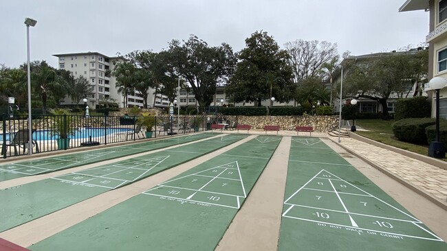 Building Photo - 1235 S Highland Ave