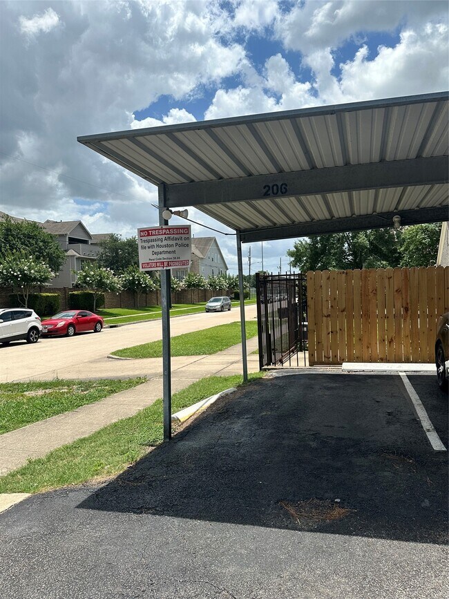 Building Photo - 1751 Moritz Dr