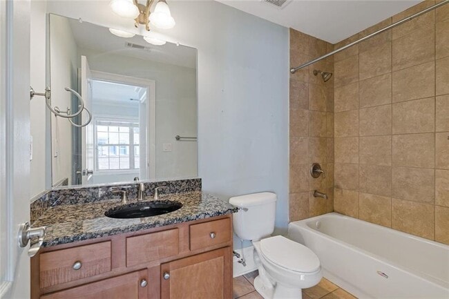 Building Photo - 2763 Durham Dr NE