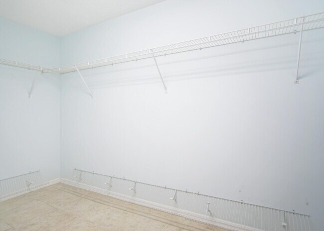 Building Photo - 1273 SW Albenga Ave