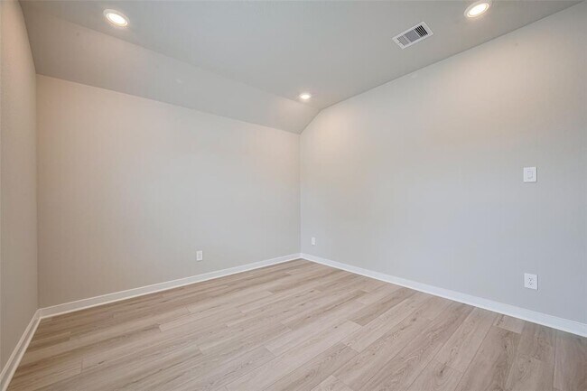 Building Photo - 6306 Brahman Ct