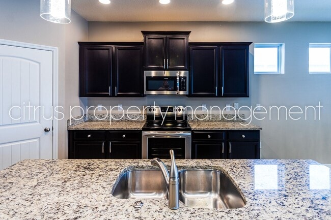 Building Photo - 4/2 Home in Kissimmee