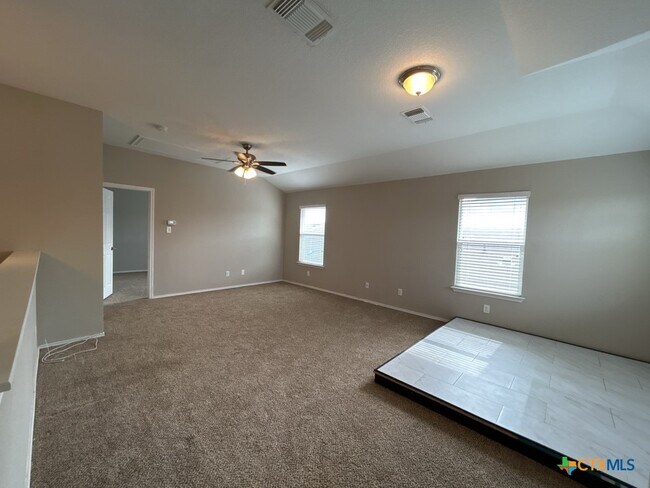 Building Photo - 9508 Raeburn Court