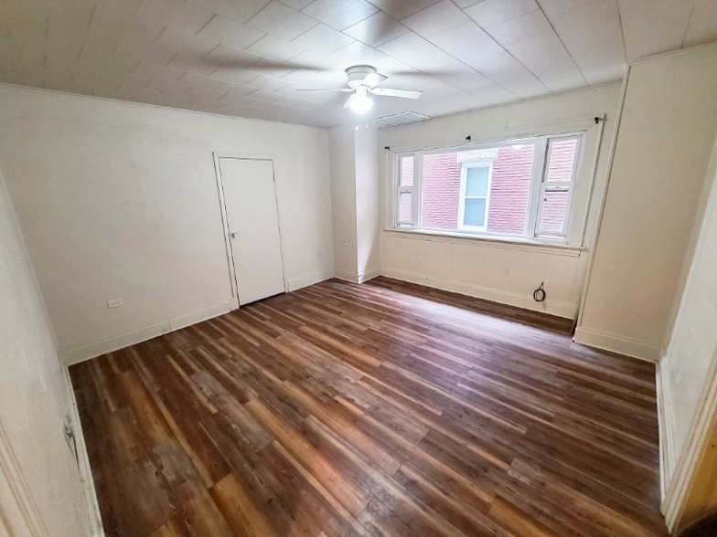 Building Photo - 3116 Peach St