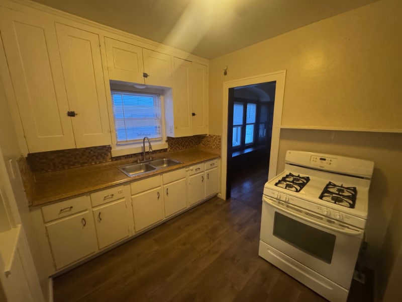 Building Photo - 7414 Marlborough Ave