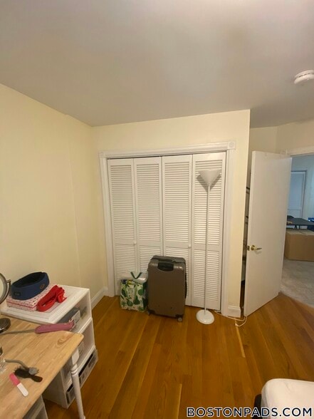 Building Photo - 90 Westland Ave