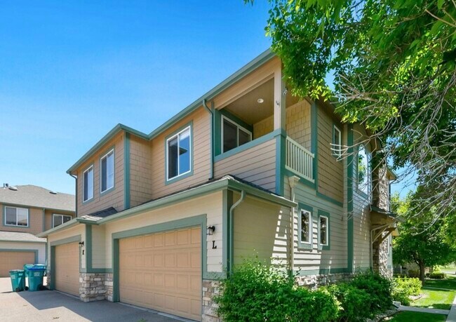 Building Photo - 2862 Kansas Dr