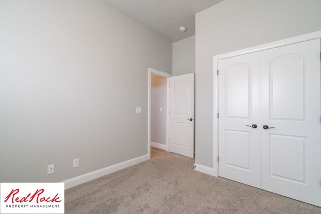 Building Photo - 2 Bedroom Townhome in Sky Ridge, Hurricane