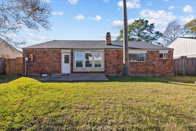 Building Photo - 3705 Misty Cove Ct