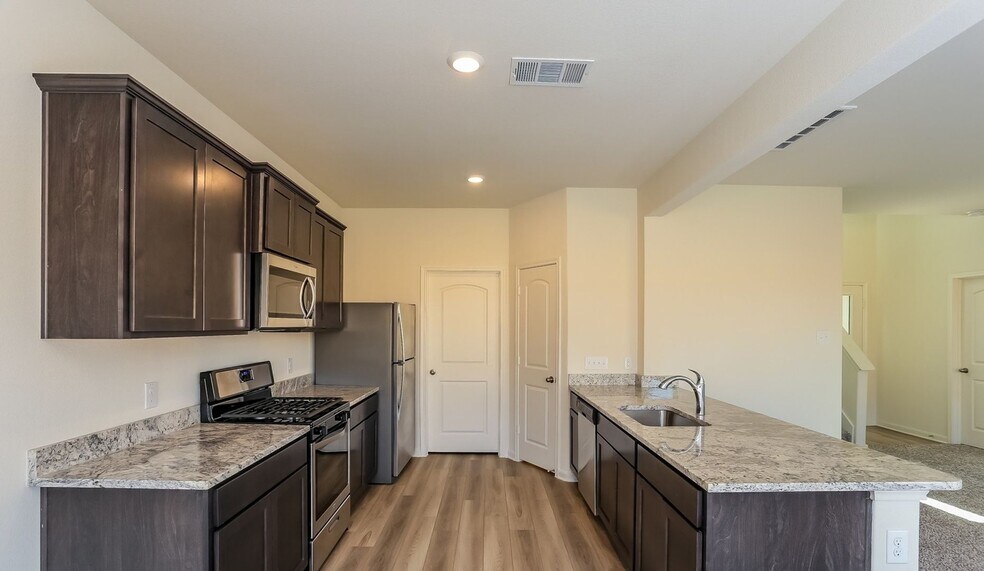 Building Photo - 9625 Teton Vis Dr