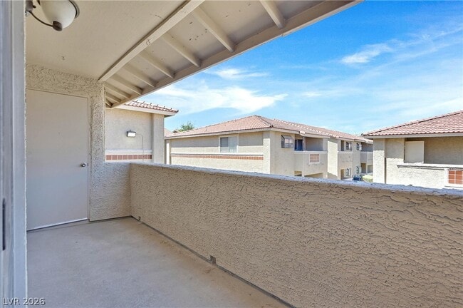 Building Photo - 7200 W Pirates Cove Rd