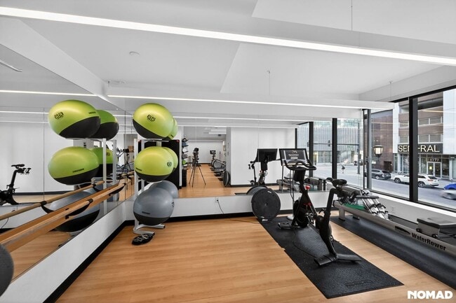 Building Photo - 1750 Wewatta St