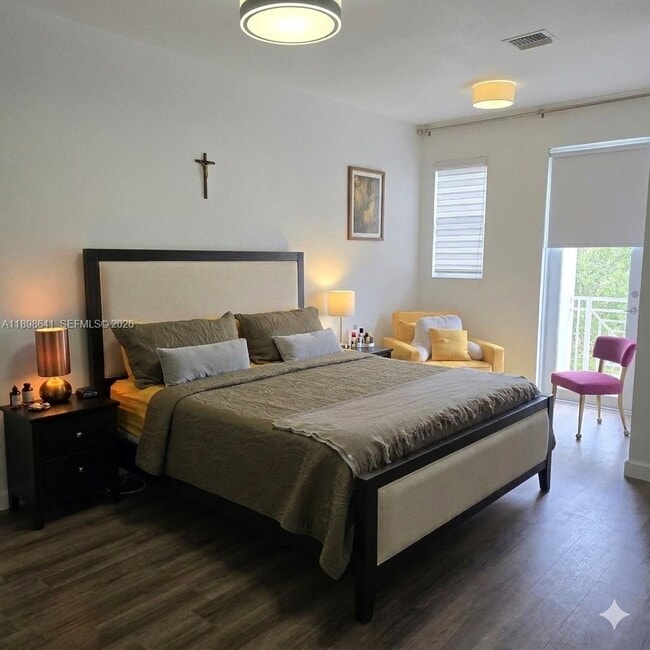 Building Photo - 7406 NW 108th Path