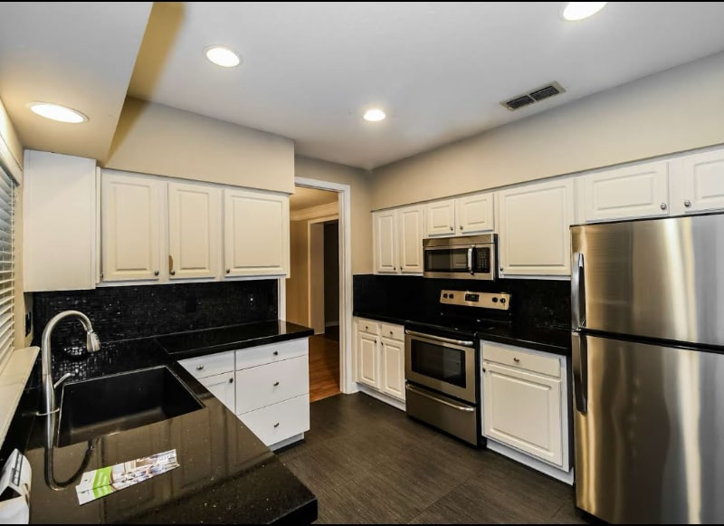 Building Photo - 4558 Glenbury Ct S