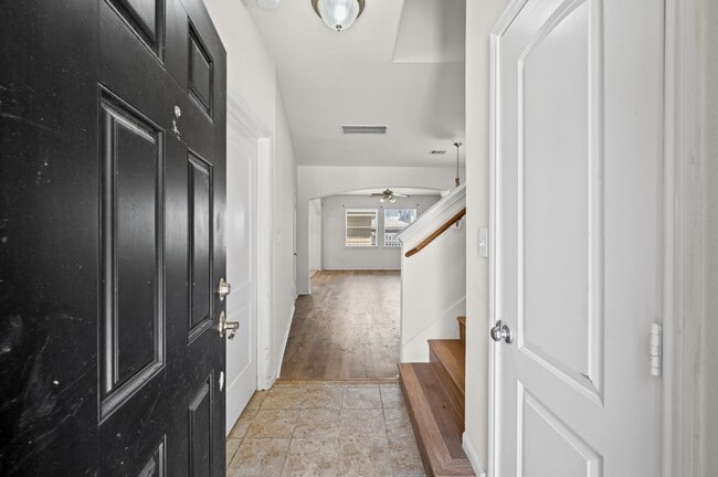 Building Photo - 14286 Empanada Dr