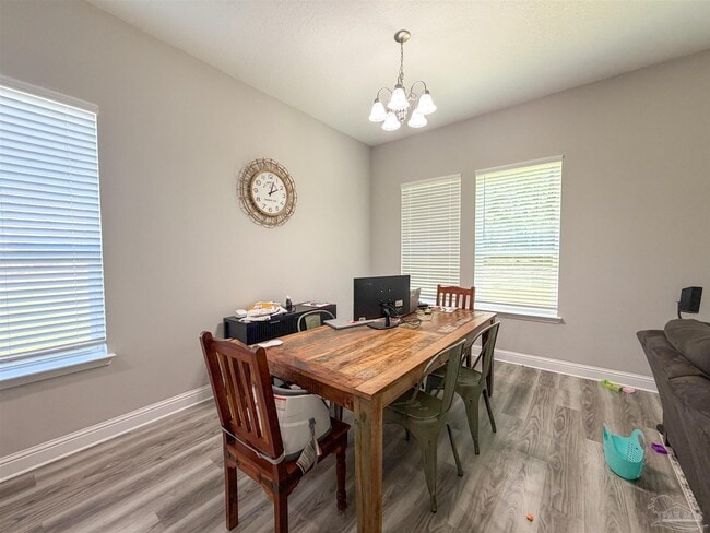 Building Photo - 4578 Red Oak Dr