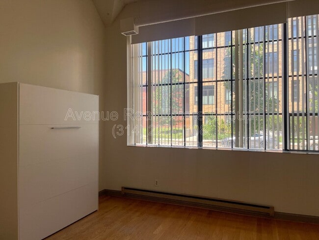 Building Photo - 4100 Laclede Ave