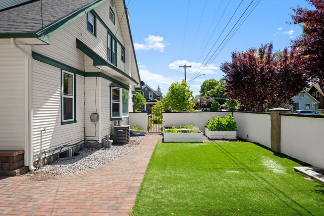 Building Photo - Fully Updated 1912 Audubon Charmer - 5BR/3BA with Hardwoods, Chef's Kitchen & Finished Basement!