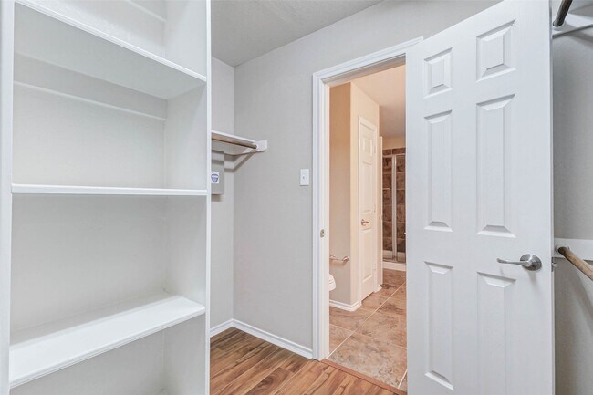 Building Photo - 24558 Folkstone Cir