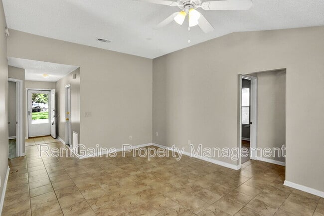 Building Photo - 2067 Wax Myrtle Ct