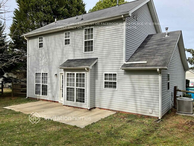 Building Photo - 2419 Ivy Run Dr