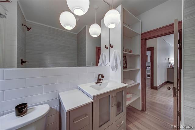 Building Photo - 1217 Steele St