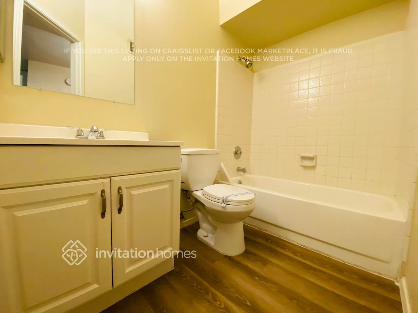 Building Photo - 1311 W Straford Dr