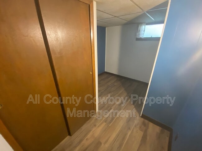 Building Photo - 1417 E Spring Creek Dr